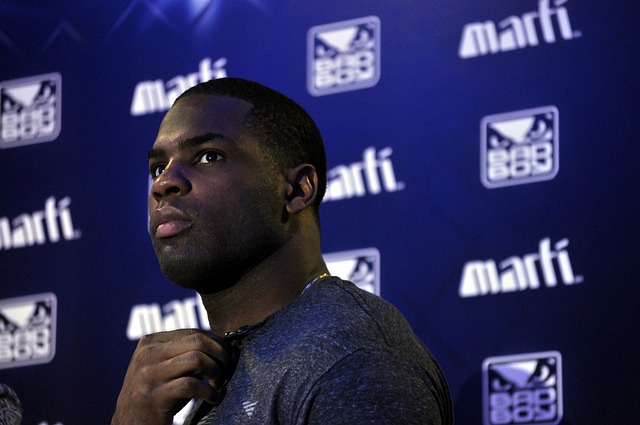 摆脱了山区 摆脱了山区